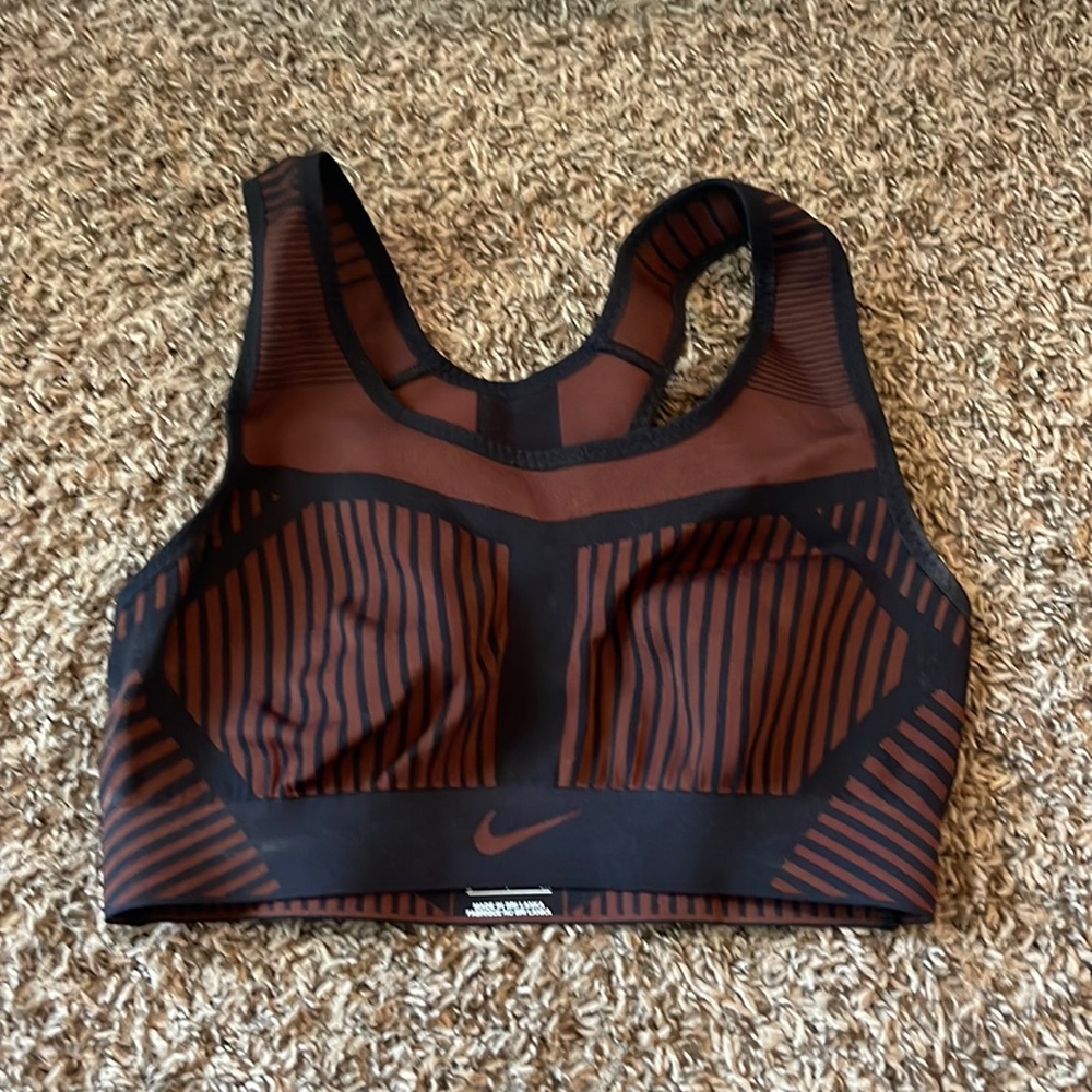 nike sports bra